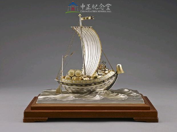 Silver Treasure Boat Collection Image, Figure 2, Total 6 Figures